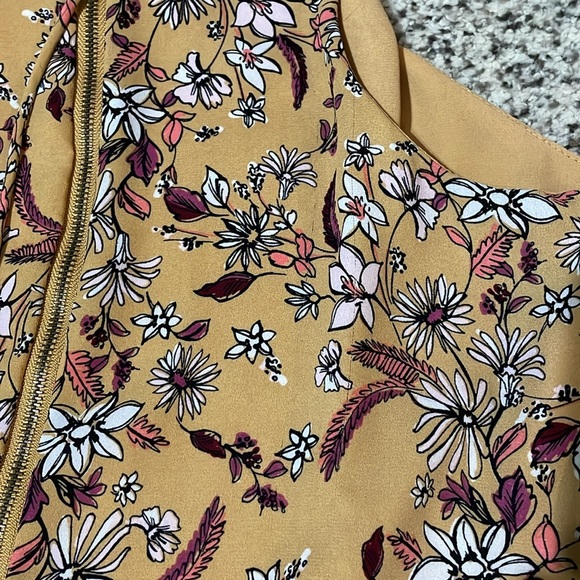 Floral Sleeveless Dress - Picture 7 of 8